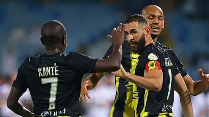 Kampioni i botës lë milionat e sheikëve, zhvendoset në Stamboll 