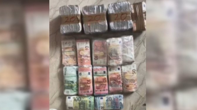 Bisedat në SKY ECC, grupi i kokainës, miliona euro cash në fuçi 50 litroshe