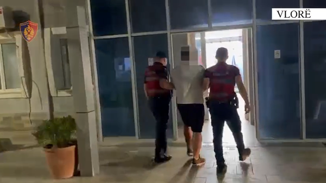 Arrestohet 32-vjeçari në Vlorë, i sekuestrohen armë, municion dhe radio  