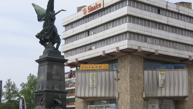 Opozita në Serbi kërkon reagim nga shteti për posterët kundër shqiptarëve