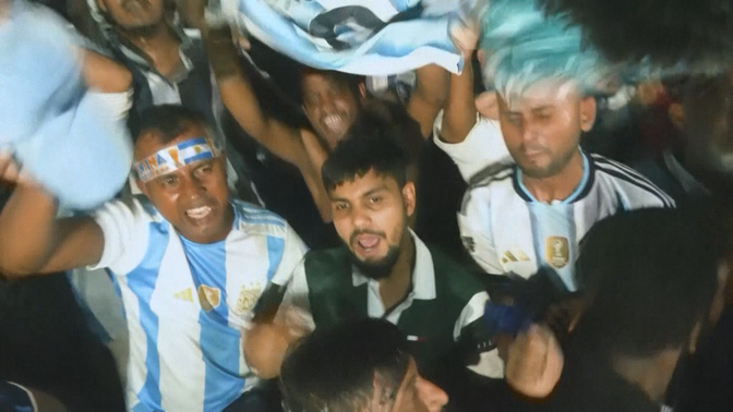  Argjentina fiton me Egjiptin, Bangladeshi feston si Buenos Aires, mijëra tifozë në festë