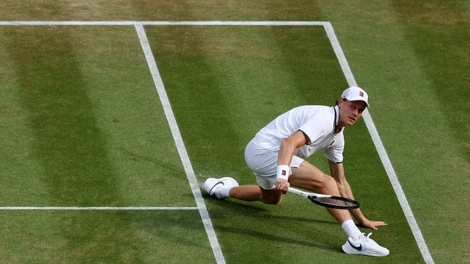 Tenis, Sinner mposht pastër serbin Djokovic dhe kalon në finalen e madhe të Wimbledon