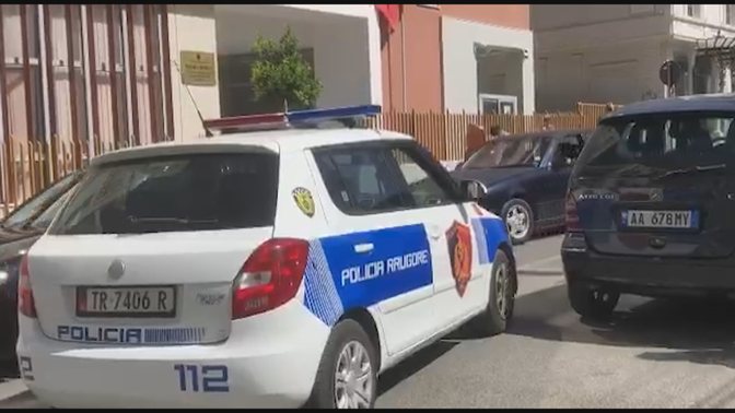 Shakaj akuzohet se vrau shokun, u fsheh 10 ditë në Elbasan. Përdorte shtëpi me qira ditore