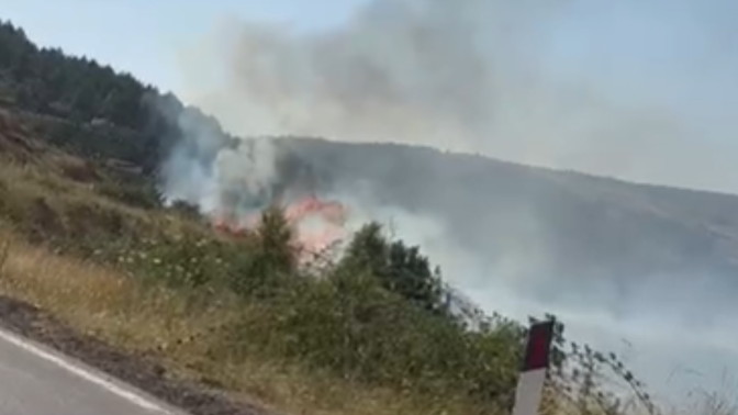 Zjarr në Gjonomadh të Korçës, 4-5 vatra aktive