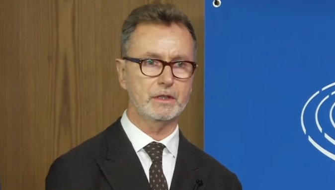 “Të mos preket Reforma në Drejtësi”, Gonzato flet për A2CNN mbi nismën e PS kundër pezullimit të ministrave