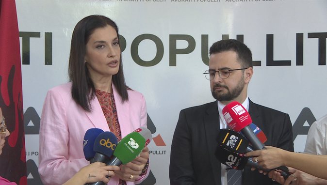 “Nisma për fëmijët”, Avokati i Popullit: Fond mjekimi nga shteti, jo nga “Gofundme”