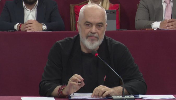 Rama për projektin e Zvërnecit: Po zhvillohet në tokë private, laguna nuk preket