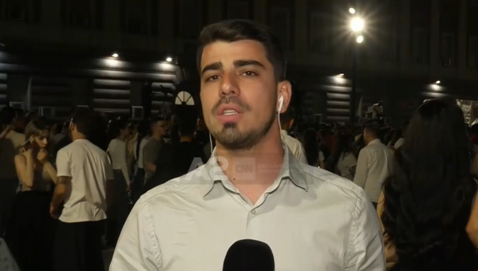 “Nesër dy protesta”, gazetari zbulon planin: Tubime në Vlorë, Tiranë dhe Korçë
