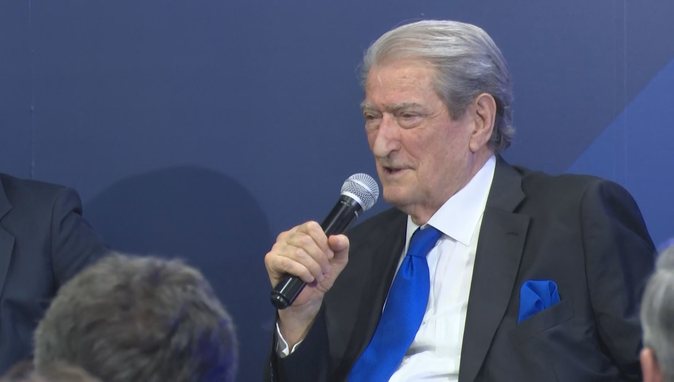 “Shqipëria në sallën e urgjencës”, Berisha në PPE: Duhet zgjidhje paqësore, përplasja sjell regres