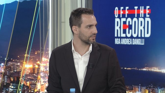 Lapaj: Nëse Rama nuk jep dorëheqjen, përballje me të gjitha mënyrat 