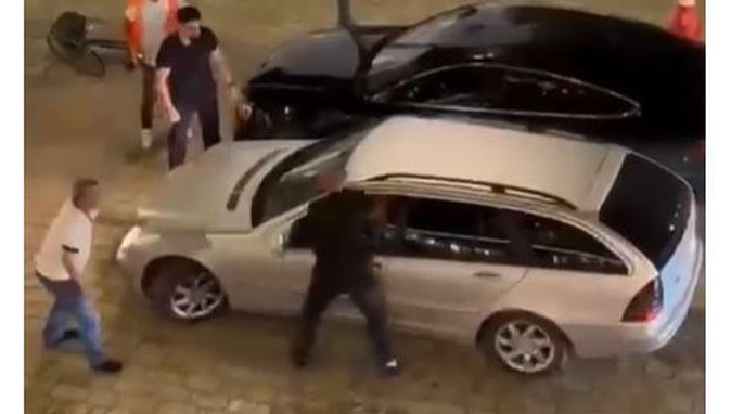 Tentoi të vrasë me automjet disa persona në Shkodër, prokuroria lëshon urdhër arrestin për Sibuel Durrësin