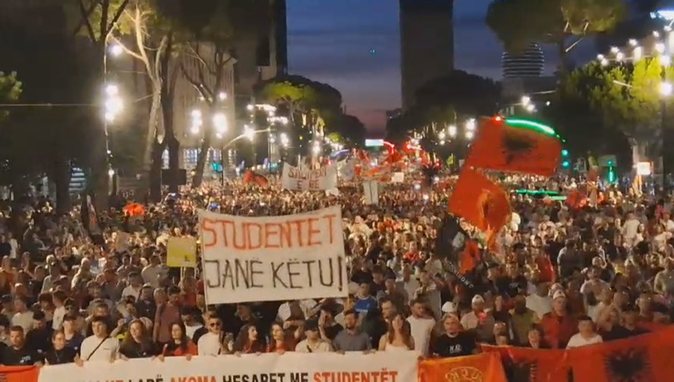 Akademikët nga diaspora mbështesim protestën, gati për të kontribuar për një Shqipëri të re