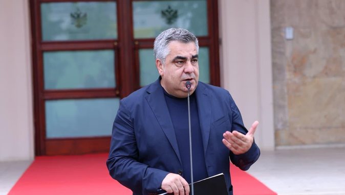 “Shqipëria është më mirë se kurrë”, Gonxhja: S’mund të dorëhiqemi dhe të lëmë çdo gjë në mes
