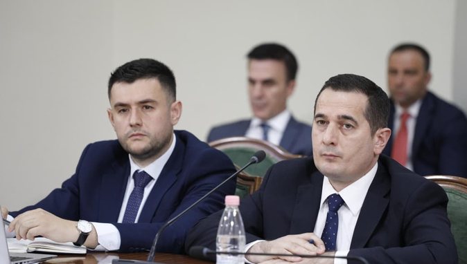 Braho: Po mendojmë një strategji për të bërë vetë arrestimet