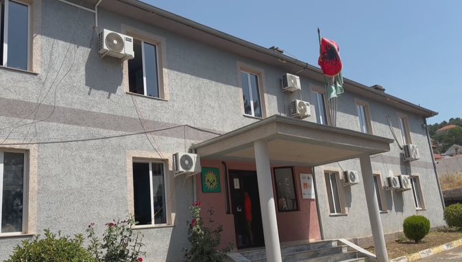 Përrenjasi refuzon bashkimin: Kurrë me Librazhdin