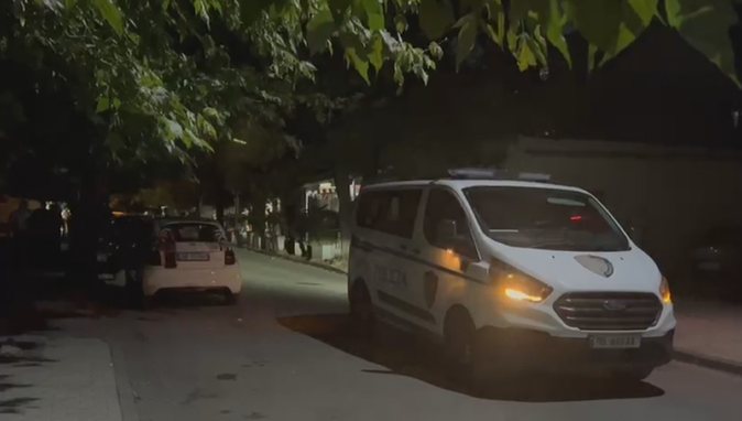 Ekskluzive/Atentati në Elbasan, autori i veshur për Halloween, iu afruan femijë për të luajtur, u zhduk në përrua