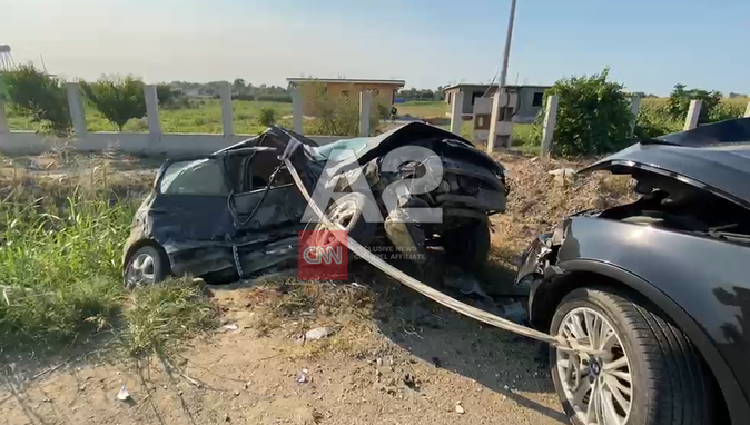Aksident i rëndë në aksin Çermë-Divjakë, një viktimë dhe 5 të plagosur
