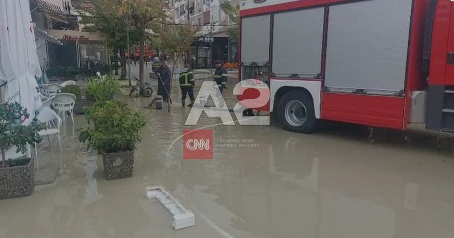 Pedonalja e Beratit nën ujë, dëme në dhjetëra biznese