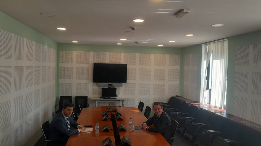 Nis takimi i Kurtit me Krasniqin, a do të heq dorë LVV-ja nga Haxhiu