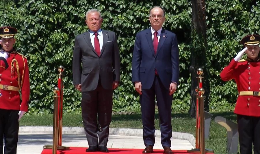 Mbreti i Jordanisë në Tiranë, pritet nga Presidenti Begaj
