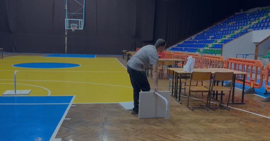 Preparations begin for the vote counting site at the CEAZ near the Sports Palace