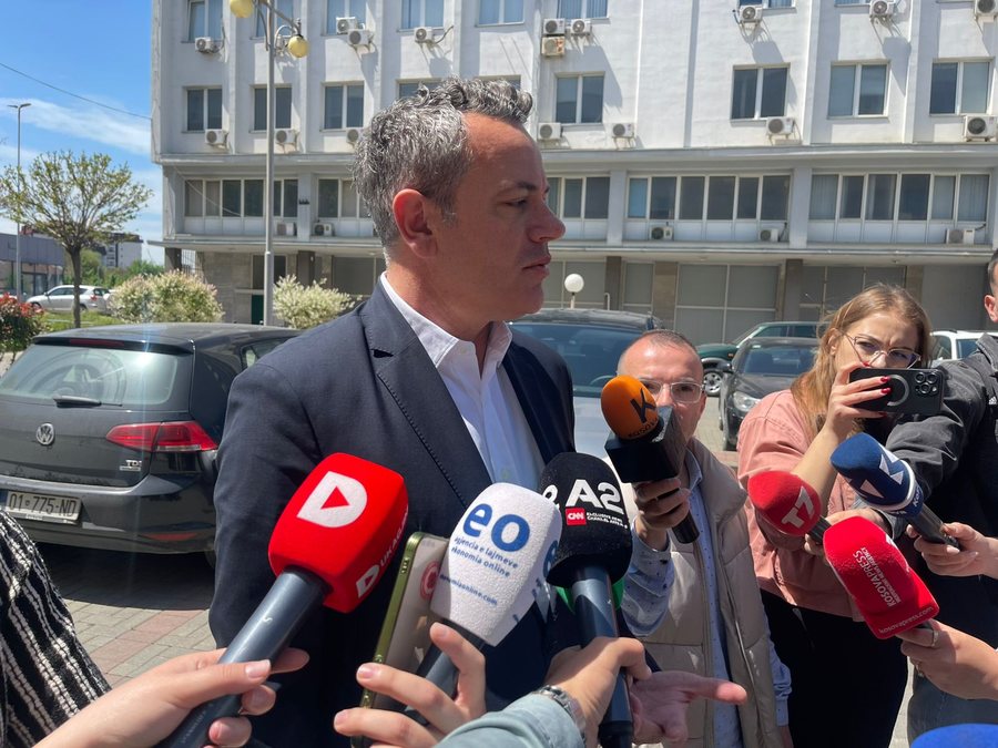 Pas ftesës së Kurtit, Abdixhiku takon deputetët e LDK-së,