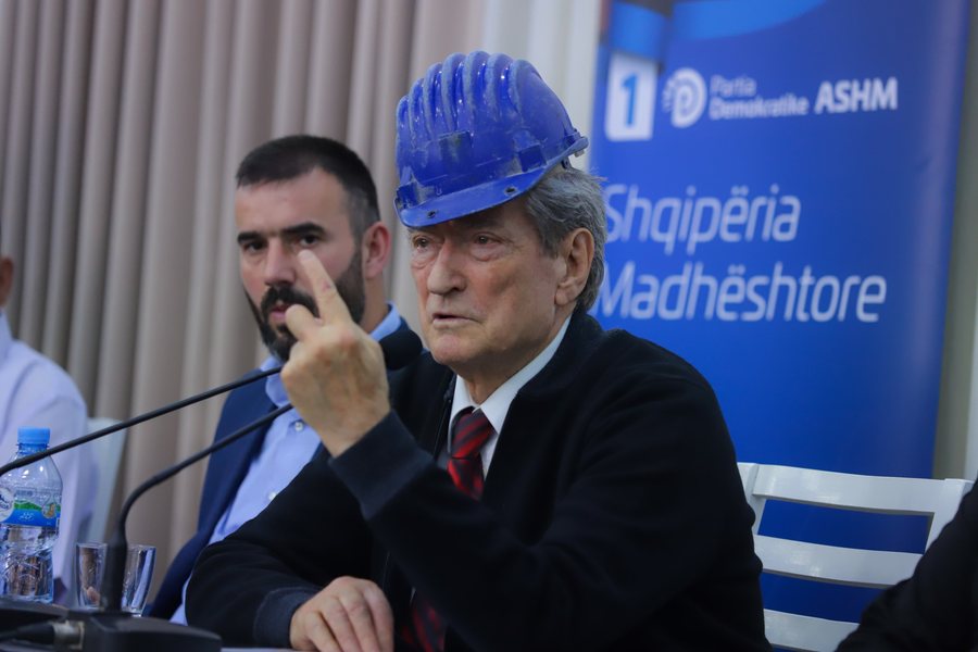 Berisha në Bulqizë: Do mbrojmë shëndetin e minatorëve!