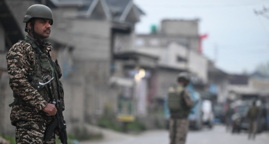 Luftë edhe në Azi, raketat indiane vrasin 26 pakistanezë,