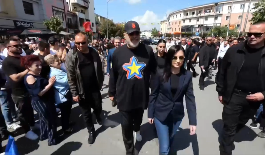 They are waiting for him with "Rama ik" in Fushë Krujë,
