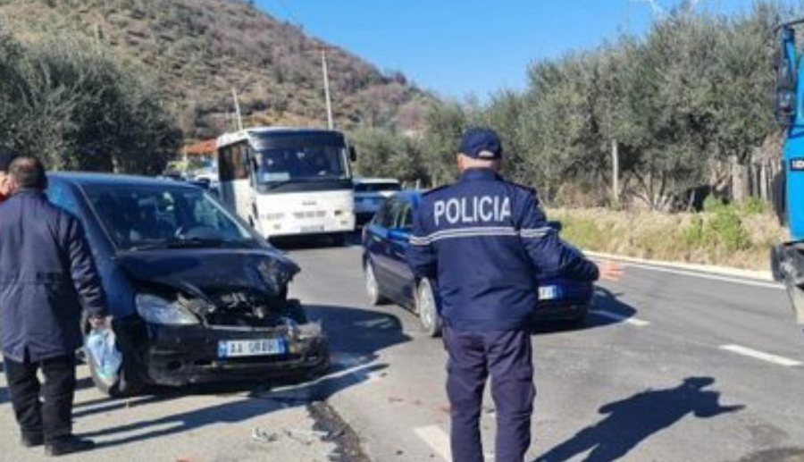 Aksident i rëndë në Elbasan, plagosen 3 oficerë policie