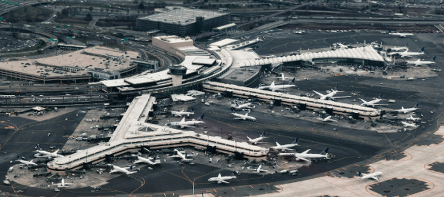 Radars went out for 87 seconds and radio silence, planes with over 2,000