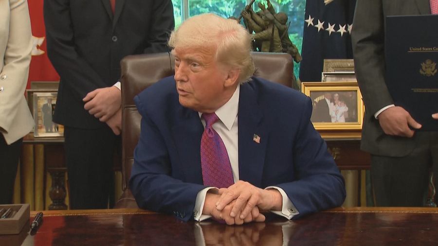 Trump calls on Putin and Zelensky: End this crazy war