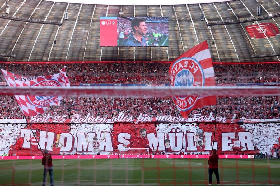 Kane ngre trofeun e parë, Müller të fundit, birra derdhet