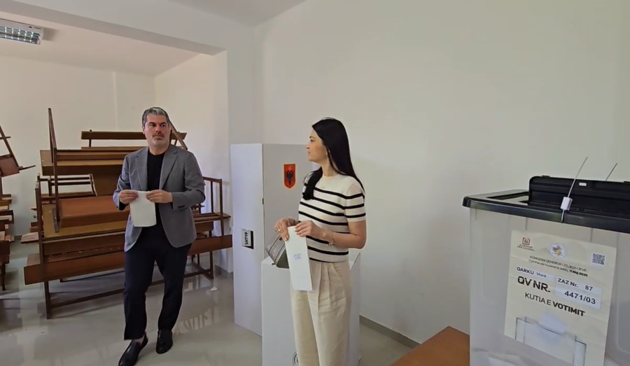 Vlora between elections and Giro d'Italia, the mayor votes