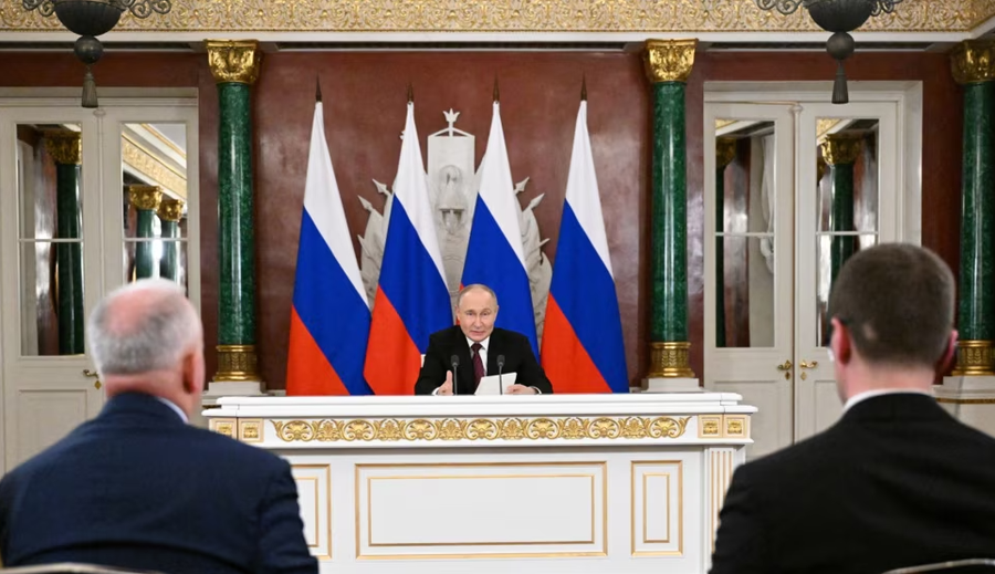 Putin seeks direct talks with Ukraine, ignores Europeans' call for