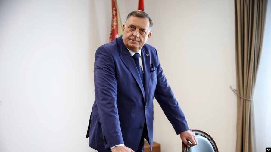 Në Poloni nisin procedurat për t’i ndaluar hyrjen Millorad