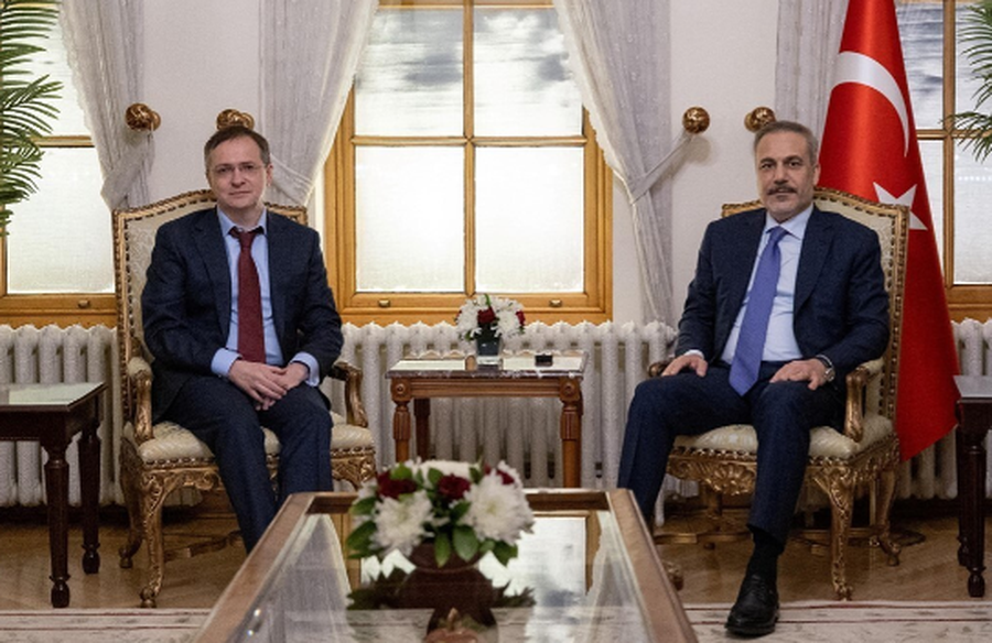 After more than 3 years, Russia and Ukraine are expected to meet for the first