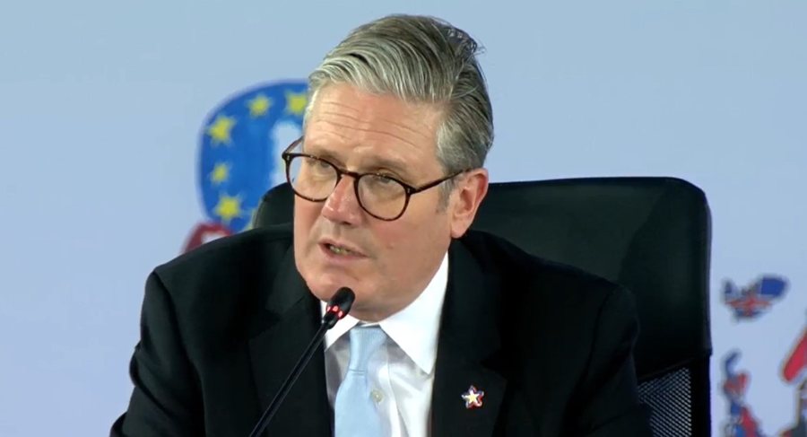 Kryeministri britanik ngre zërin nga Tirana: Nëse Rusia nuk ulet