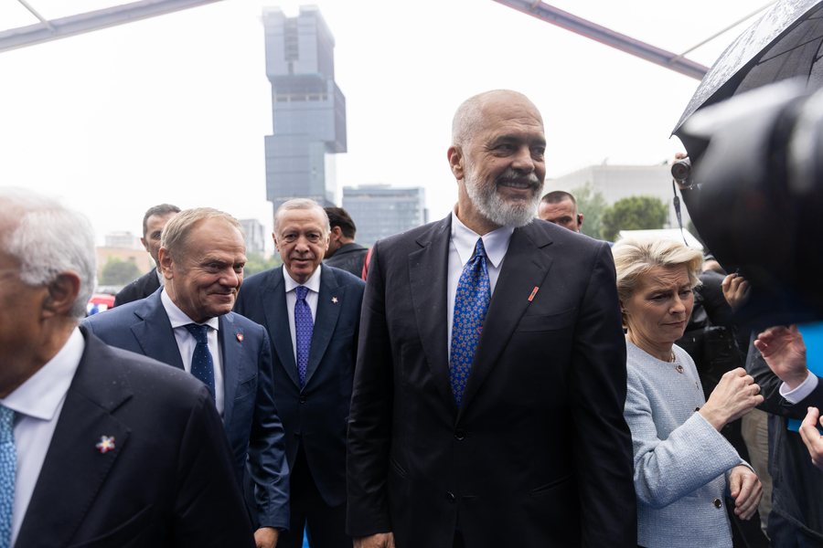 Samiti i Komunitetit Europian, kush janë 4 liderët që u larguan
