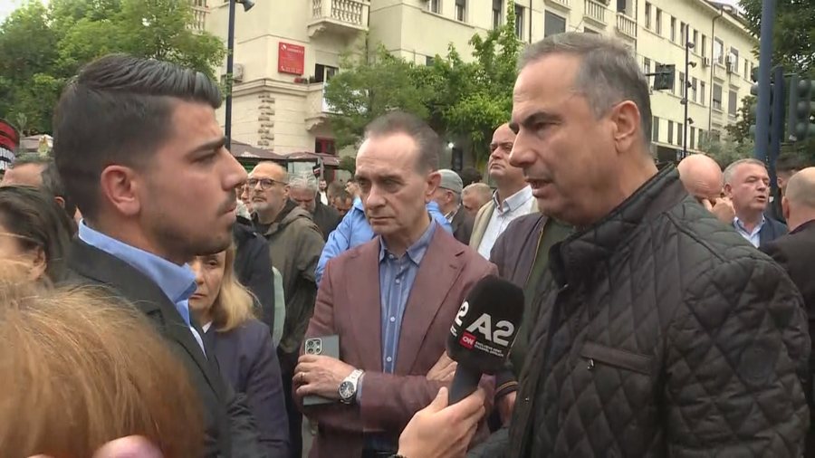 "We are a political force, not a paramilitary formation", Boçi: