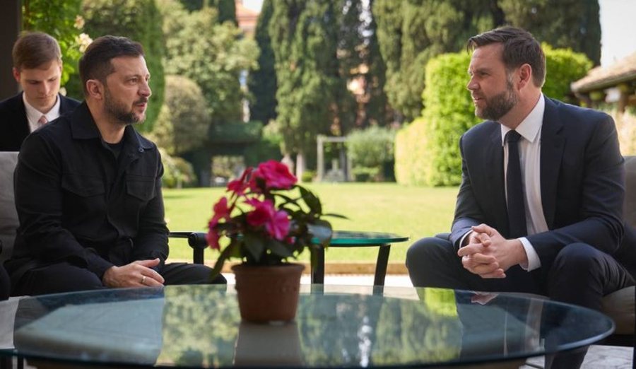 Presidenti Zelensky gjatë takimit me Vance: Rusia nuk ka për