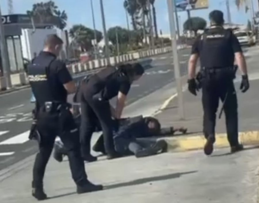 Sulm me thikë në aeroportin e Gran Canarias, policia spanjolle vret