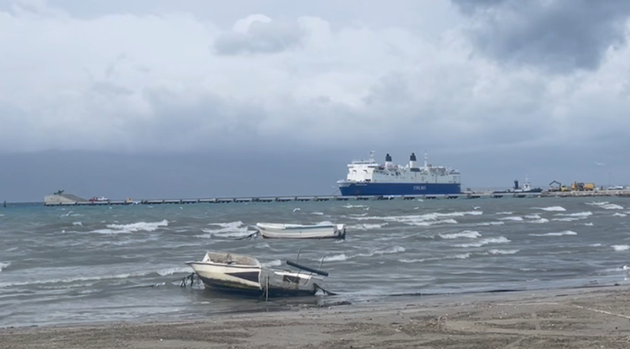 Bad weather, Vlora Captaincy suspends navigation of small vessels
