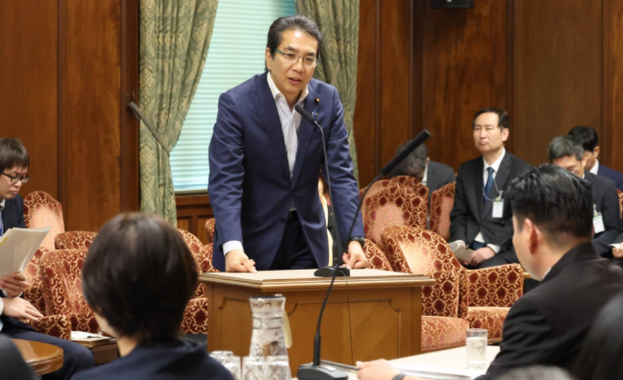 Orizi “i ha kokën” ministrit japonez të