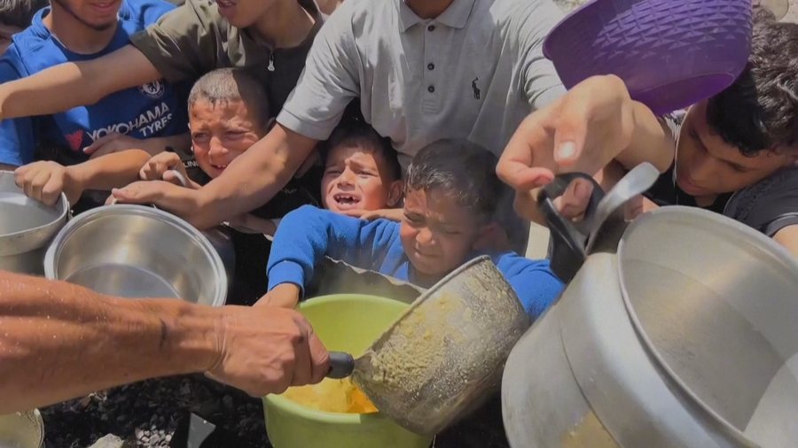 Plaçkitet depoja me ndihma në Gaza, të paktën dy viktima