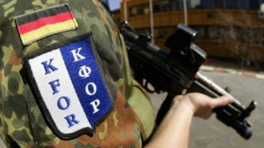 Gjermania nuk tërhiqet nga Kosova, zgjat mandatin e trupave të saj