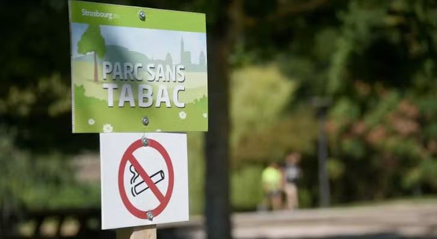 Franca ndalon pirjen e duhanit edhe në vendet e hapura publike