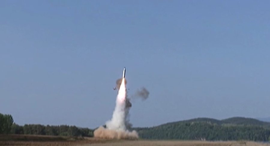 Zbulohet ndihma ushtarake e Kim Jong Un për Vladimir Putin