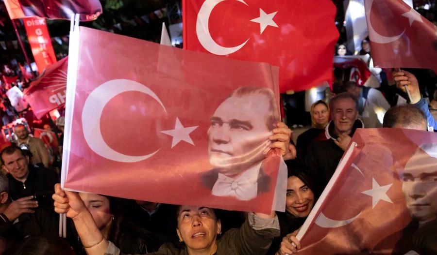 Valë arrestimesh në Turqi, zyrtarë të opozitës në