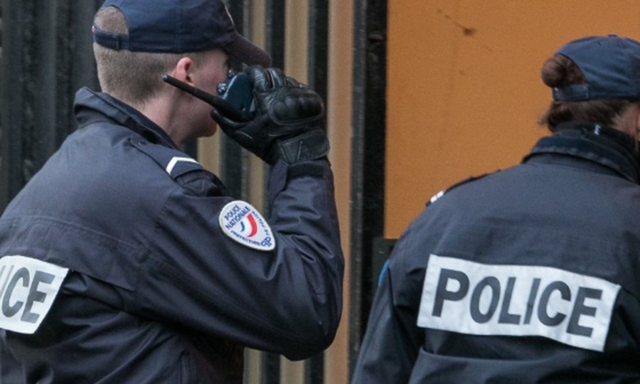 Policia franceze arreston tre serbë: dyshohet se me urdhër të